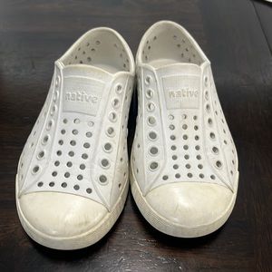 Native White toddler size 8